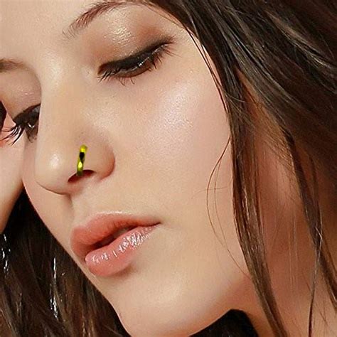 Buy jj jewellers 18k (750) Small Gold Nose Sania Mirza Ring for Women ...