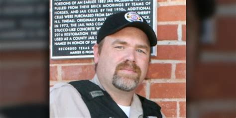 San Augustine police chief retiring, new chief announced