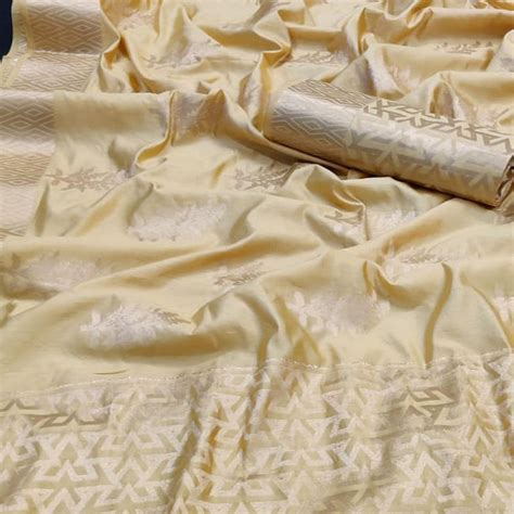 Yellow Festive Wear Woven Silk Saree With Butta Pallu