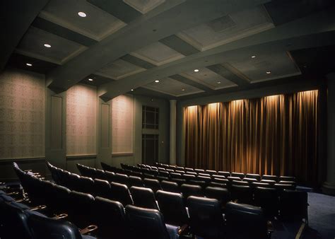 These Bay Area Movie Theaters Are Offering Content to Stream at Home ...