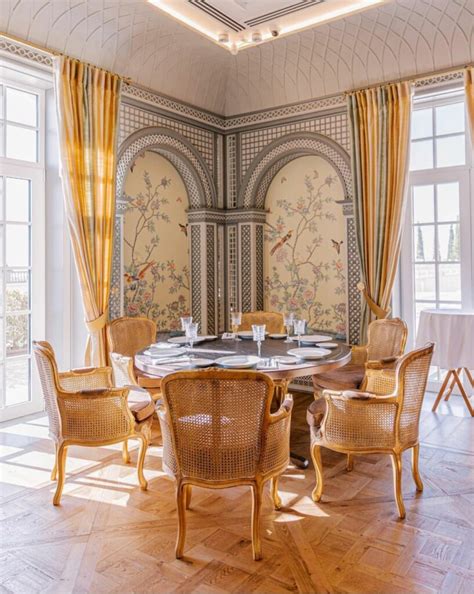 Ресторан винодельни Chateau de Talu