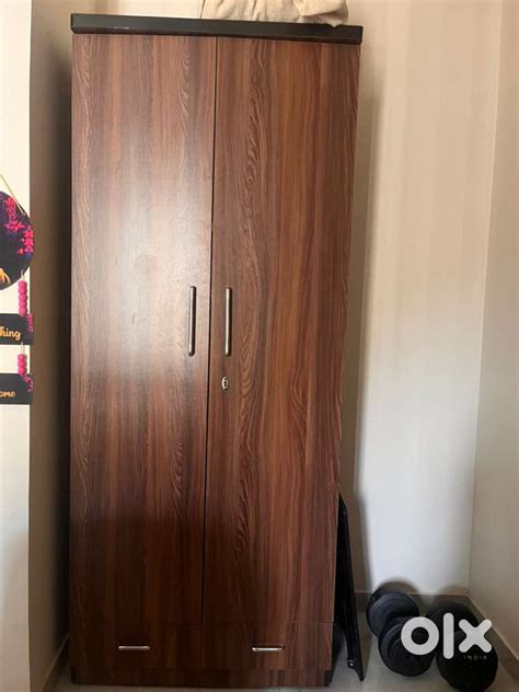 Double door wooden wardrobe in mint condition - Beds & Wardrobes ...
