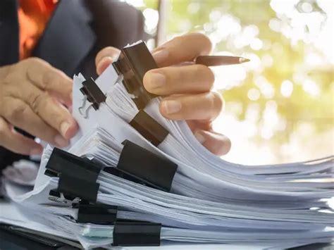 Inside corporate: How frontline staff feels miles apart from its ...