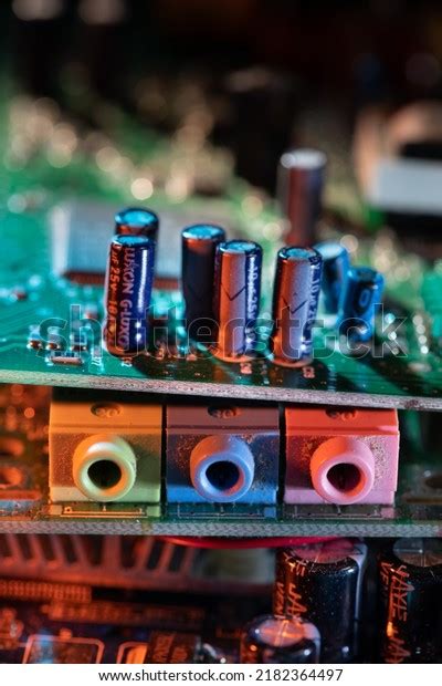 Inside Old Computer 的图像结果