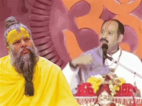 Pandit Pradeep Mishra broke his silence on the sharp attitude of ...