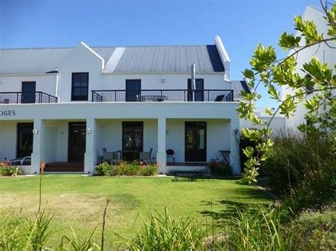 WINELANDS GOLF LODGES (Stellenbosch) - Cottage Reviews & Photos ...