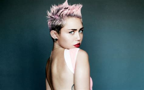 4K, women, Miley Cyrus HD Wallpaper
