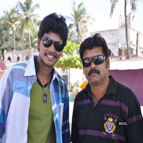 A still from the Tamil movie Ingu Kadhal Katrutharapadum