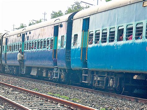 As the clone trains did not start U. Waiting in Indian trains reached 280