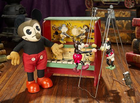 Mickey Mouse Old Toy 的图像结果