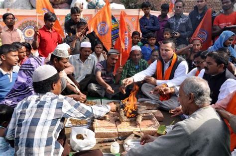 Either Leave India or Convert to Hinduism: Bajrang Dal to Bangladeshi ...