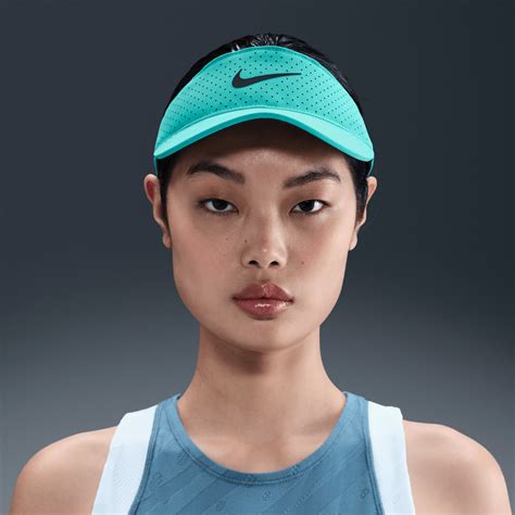 Green Tennis. Nike.com
