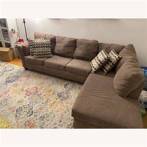 Bob's Discount Furniture Sectional Sleeper Sofa - AptDeco