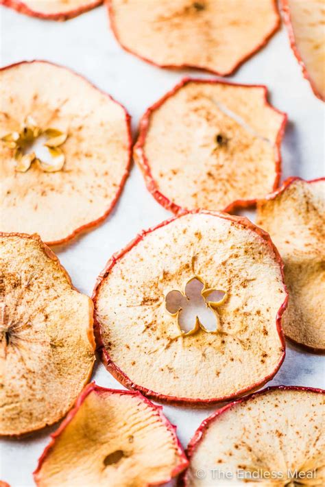 Crispy Baked Apple Chips (easy recipe!)