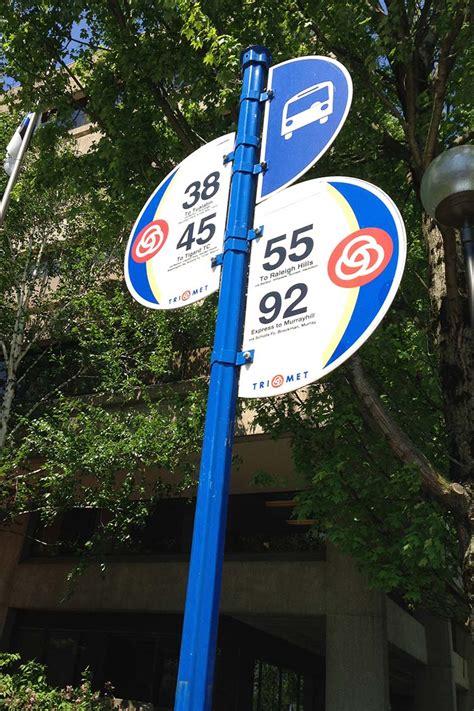 Bus Stop Sign 的图像结果