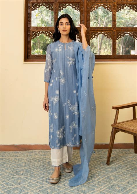 Handcrafted Natural Clothing – Vaayu