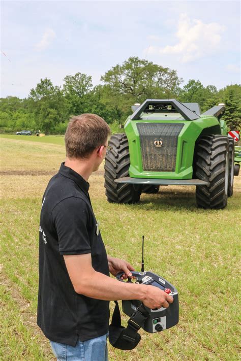 Driverless Tractor Technology 的图像结果