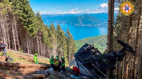At least 14 dead as Italian cable car plunges to the ground