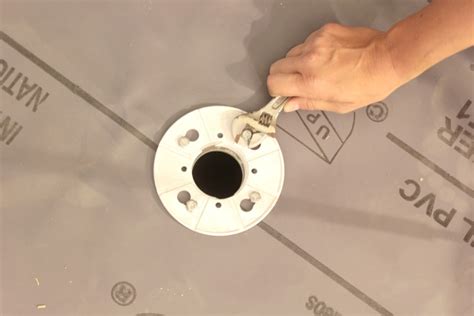 Installing PVC Shower Pan 的图像结果