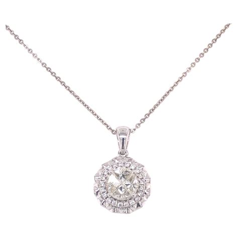 White Gold Halo Pendant with Diamond on the Center For Sale at 1stDibs