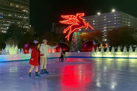 Visit these North Texas ice skating rinks for a cool yule with a spin