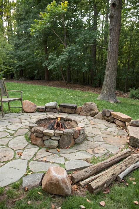 14+ Stunning Natural Rock Fire Pit Ideas