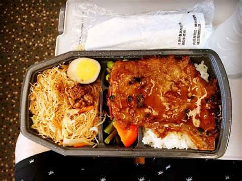 世界上五个国家的高铁盒饭，日本的像是模型，印度的让人想掀桌子_中国