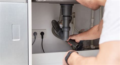 Tips for Hiring a Licensed Contractor for Home Repairs | LHG
