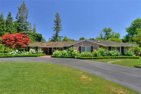 ranch homes zillow