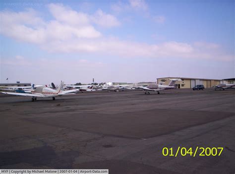 Montgomery Field Airport (MYF) Photo