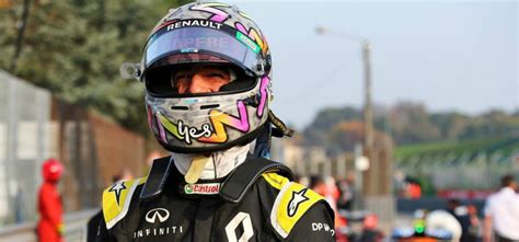 F1 Driver Daniel Ricciardo With A Net Worth Of Rs.369 Crores Has An ...