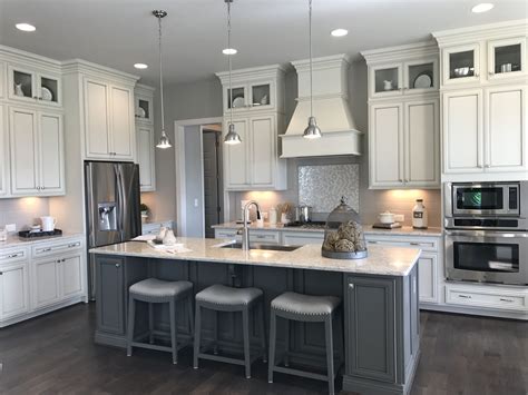Choosing The Perfect Kitchen Island Color - Kitchen Ideas