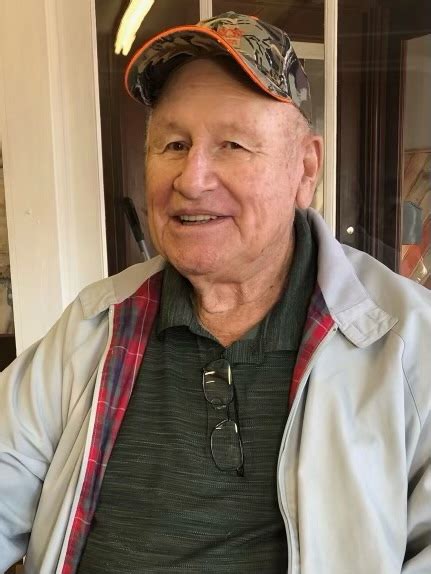 Kracl Funeral Chapels | Marvin Slavik - Schuyler, David City, Leigh