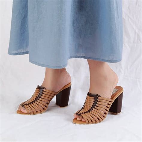 Get Solid Navy Kohlapuri Block Heels at ₹ 1049 | LBB Shop