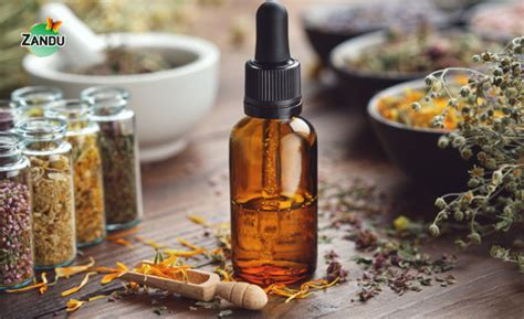 Kumkumadi Oil/Tailam: Benefits, Ingredients & Side Effects