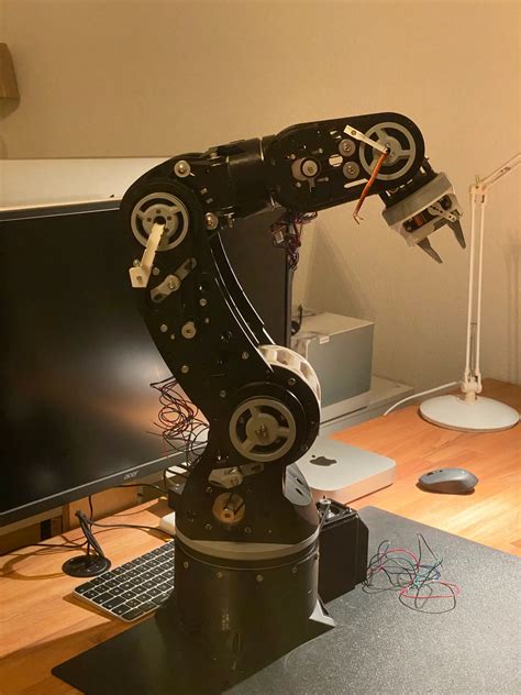 DIY 3D printed robotic arm with AI - ARCTOS