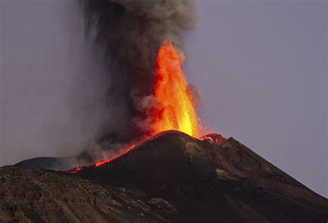 How Does a Volcano Erupt? | Sciencing