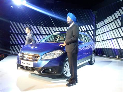 Maruti S-Cross Garners Over 6000 Bookings [ Full Price List, Pics ...