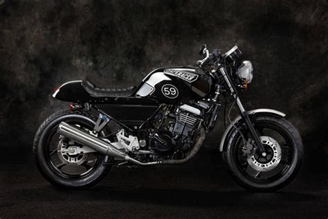 Kawasaki Ninja EX250R (1988-2007, AKA GPX250R) http://bluecollarbobbers ...