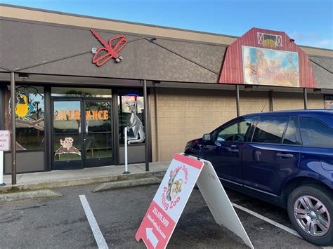 Checking it Out: Debbie Dolittle's Indoor Petting Zoo — Raising Tacoma