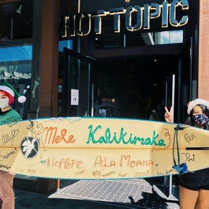 Hot Topic Office Photos