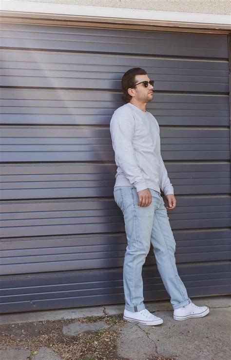 What To Wear With Light Blue Jeans Men