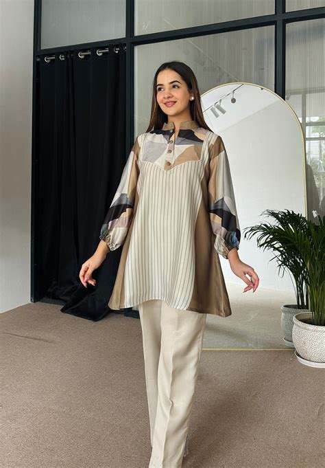 Pakistani Kurta Set - Buy 100+ Pakistani Kurtas For Women & Ladies Online