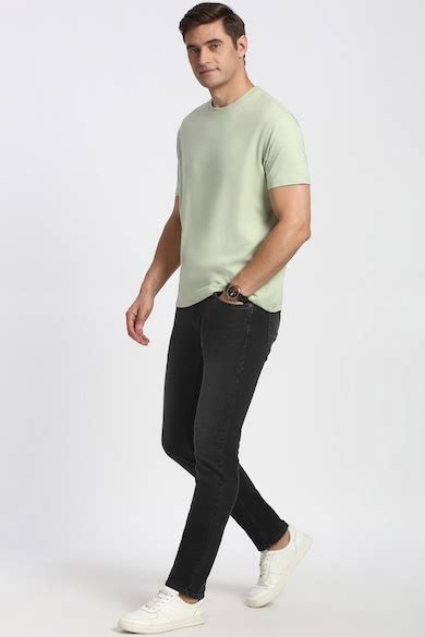 Buy Men Black Mid Wash Jeans Online - 39974189 | Peter England