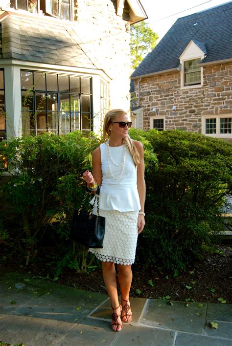 Such Good Style: Prim and Proper