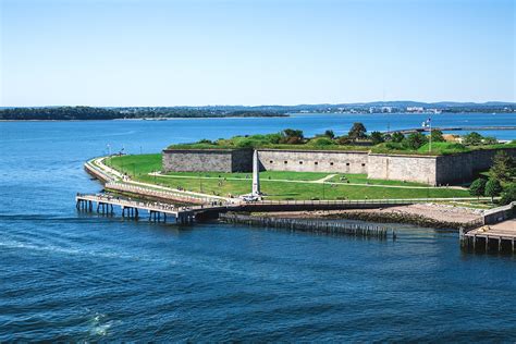 Castle Island in Boston - Visit a Scenic Peninsula on the South Boston ...