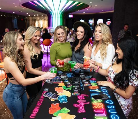 Las Vegas Strip Bar Crawl — Royal Crawl