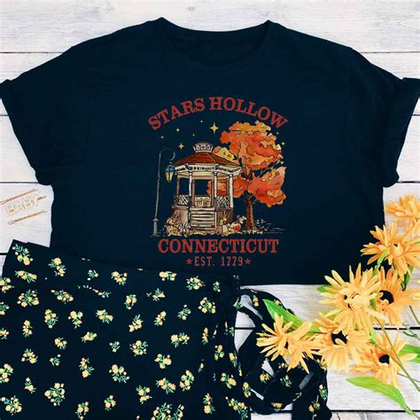 Stars Hollow Connecticut T-Shirt - Nowstalgia