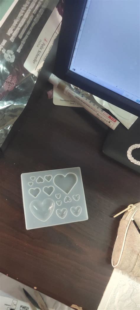 BanteyBanatey® Silicone Mix Heart Shape Resin Mold Art Casting Mould ...