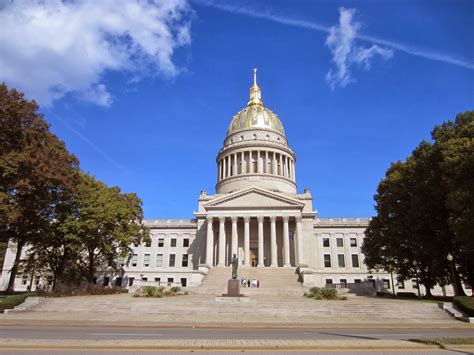 Souvenir Chronicles: CHARLESTON, STATE CAPITAL OF WEST VIRGINIA